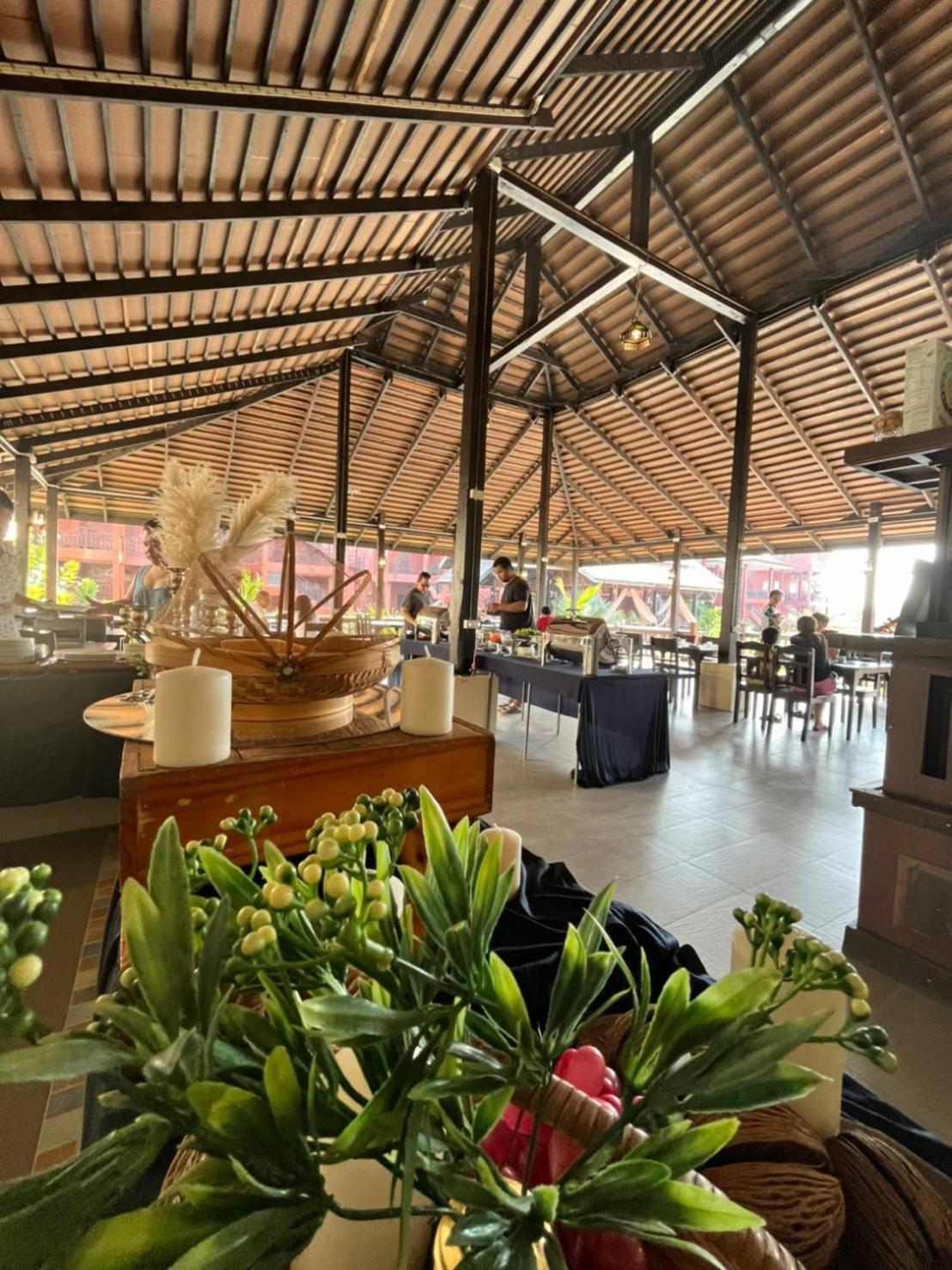 Rainforest Huahin Village Hotel Buitenkant foto